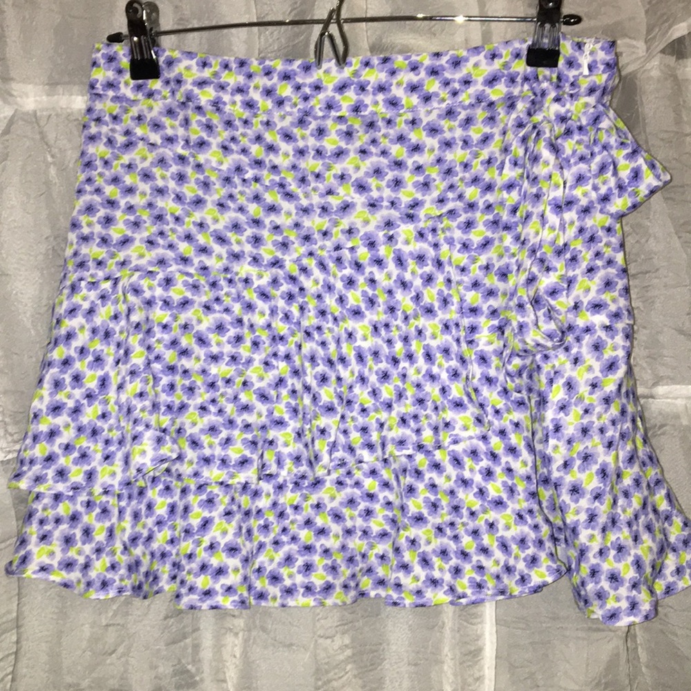 Spring mini skirt!!